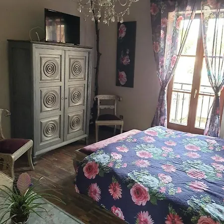 La Maison Du Bonheur Chiens Acceptes ゲストハウス Chantelle
