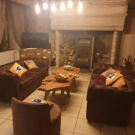 La Maison Du Bonheur Chiens Acceptes Chantelle