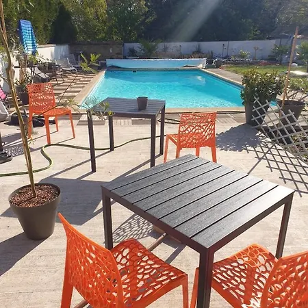 La Maison Du Bonheur Chiens Acceptes Chantelle